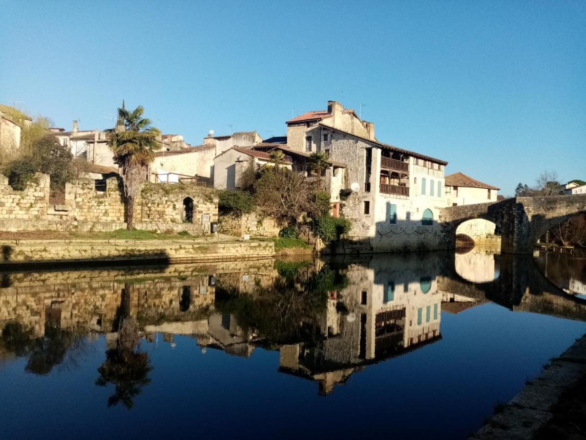 Les Terrasses Du Petit Nerac Panzió Kültér fotó